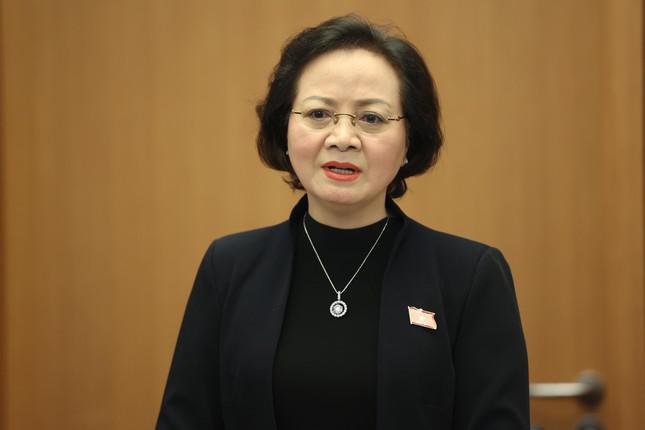 Bộ trưởng Nội vụ: Tăng lương sẽ tạo động lực mới, giảm hiện trạng xin nghỉ việc - 1