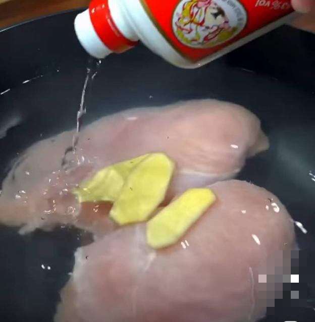 Cuối tuần làm gà khô theo cách mới nhất, nhanh nhất nhưng cực ngon - 2