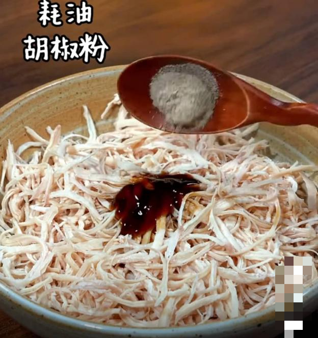 Cuối tuần làm gà khô theo cách mới nhất, nhanh nhất nhưng cực ngon - 4