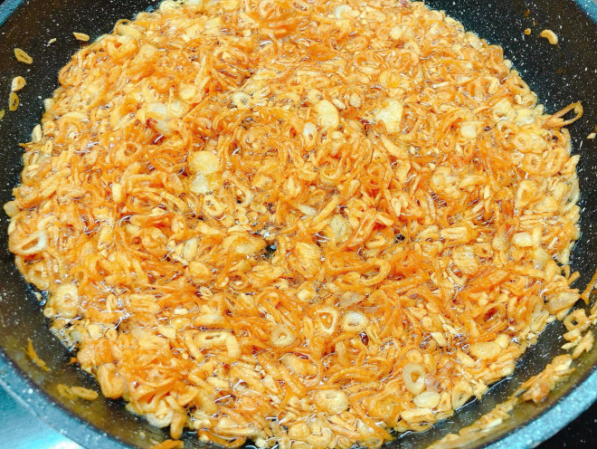 Chỉ cần lò vi sóng, làm hành phi không bị cháy mà vẫn giòn rụm, vàng ươm, bảo quản được lâu - 6