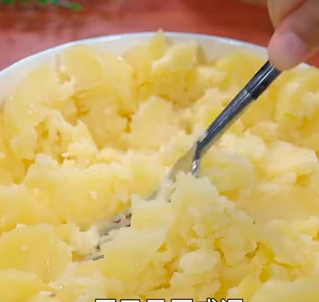 Làm khoai tây chiên giòn theo cách mới, rất ngon, rất nhanh, không chỉ trẻ em, người lớn cũng mê - 3