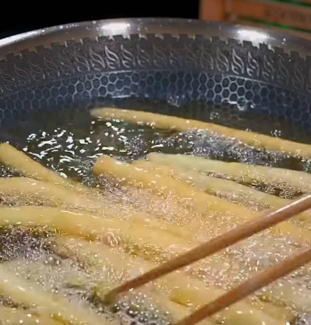 Làm khoai tây chiên giòn theo cách mới, rất ngon, rất nhanh, không chỉ trẻ em, người lớn cũng mê - 8