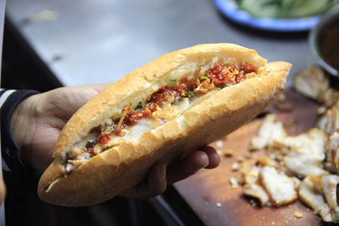 Săn lùng những ổ bánh mì ngon nhất Hội An - 5