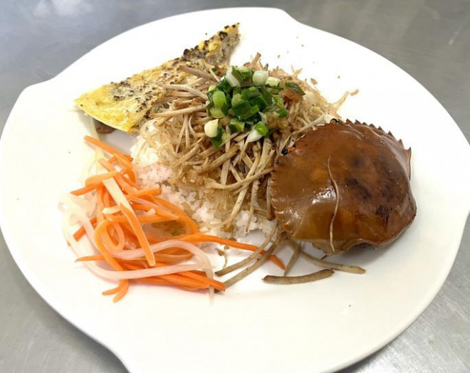 Những quán cơm tấm gia truyền đặc biệt ở TP.HCM - 7