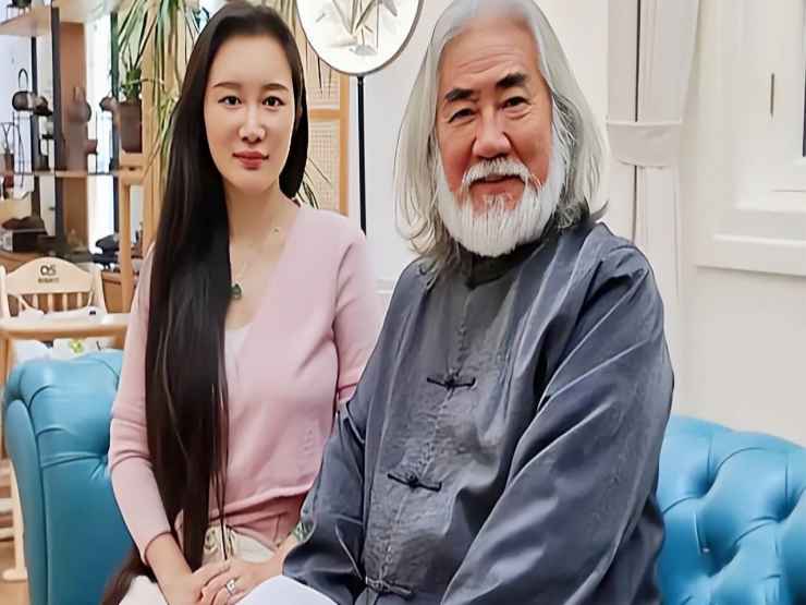 Vợ kém 31 tuổi của ”ông trùm phim kiếm hiệp Kim Dung” bị tố giấu 1 nghìn tỷ làm điều ”sau lưng chồng”
