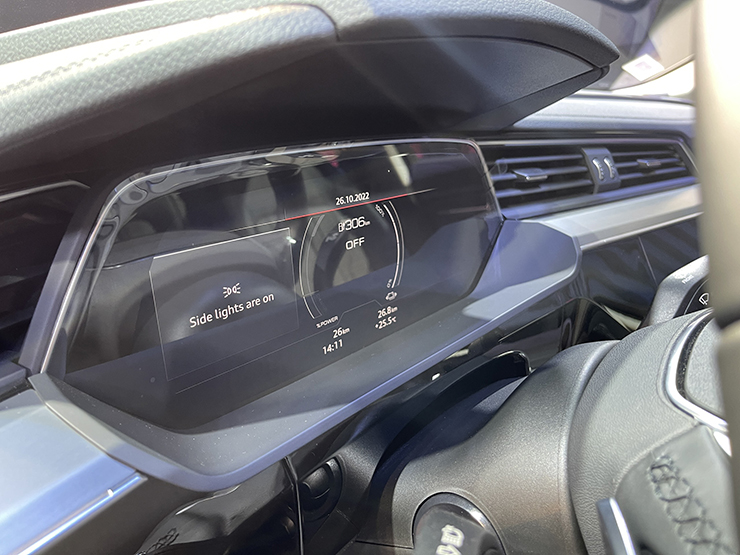 SUV thuần điện Audi e-tron trình làng tại VMS 2022 - 13