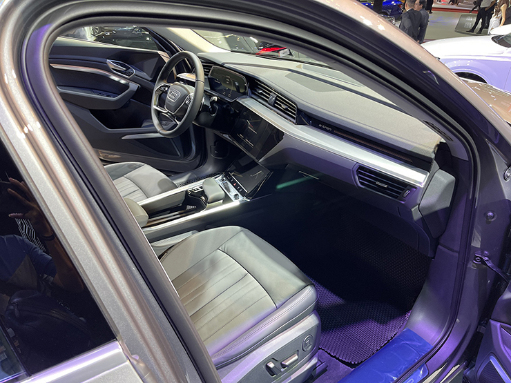 SUV thuần điện Audi e-tron trình làng tại VMS 2022 - 9