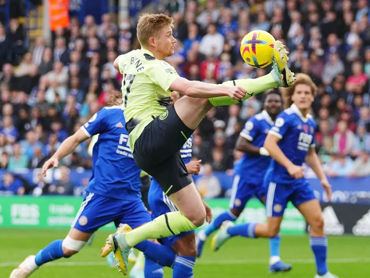 Video bóng đá Leicester City - Man City: Siêu phẩm De Bruyne, tạm chiếm đỉnh bảng (Ngoại hạng Anh)