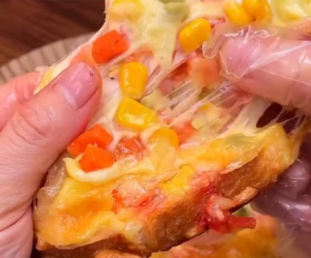 Có nồi chiên không dầu mà không làm bánh pizza cho cả nhà theo cách rất ngon, rất nhanh, rất dễ, không cần đế sau thì phí quá - 8