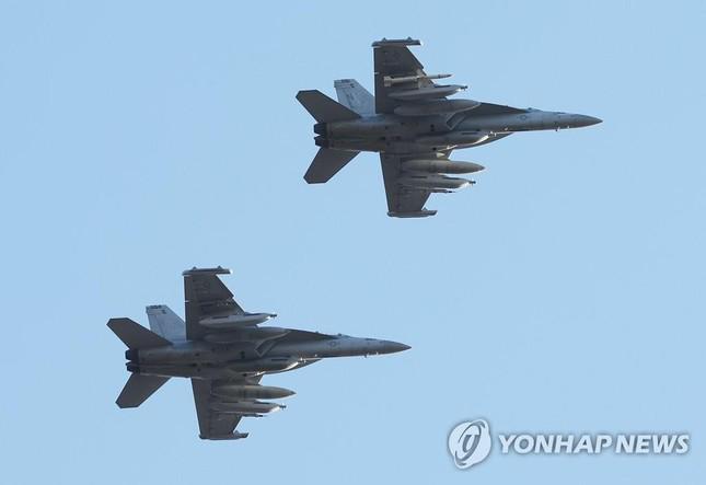 180 máy bay Triều Tiên áp sát biên giới Hàn Quốc - 1