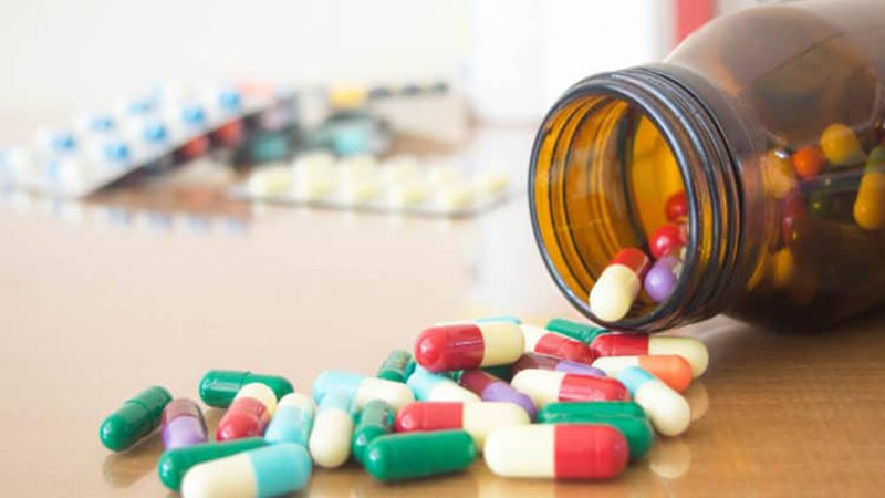 Sử dụng kháng sinh bừa bãi sẽ có ngày người bệnh chết trên đống thuốc