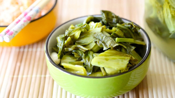 5 nhóm người được khuyến cáo không ăn dưa muối để giữ an toàn cho sức khỏe - 1