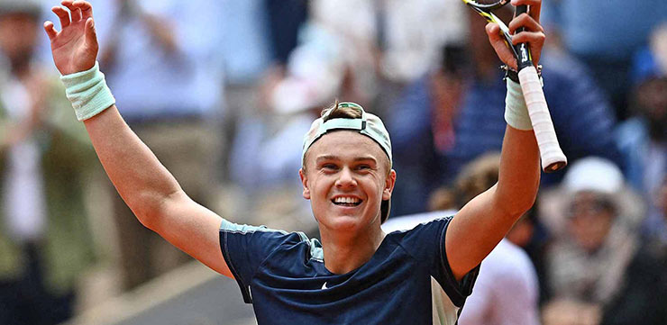 Chung kết Paris Masters: Rune 19 tuổi có gây sốc trước Djokovic? - 1