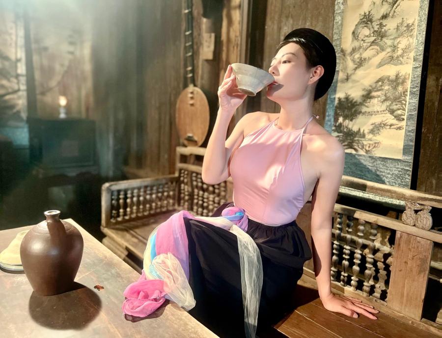 Mỹ nhân vũ trụ phim VTV: 17 tuổi thi hoa hậu, dáng đẹp từ phim ra đời thực - 3