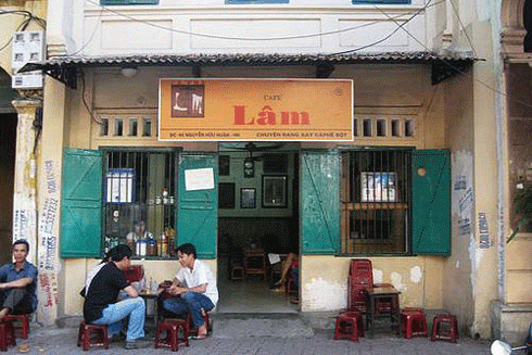 Cà phê ở Hà Nội và những quẩn quanh ký ức - 1