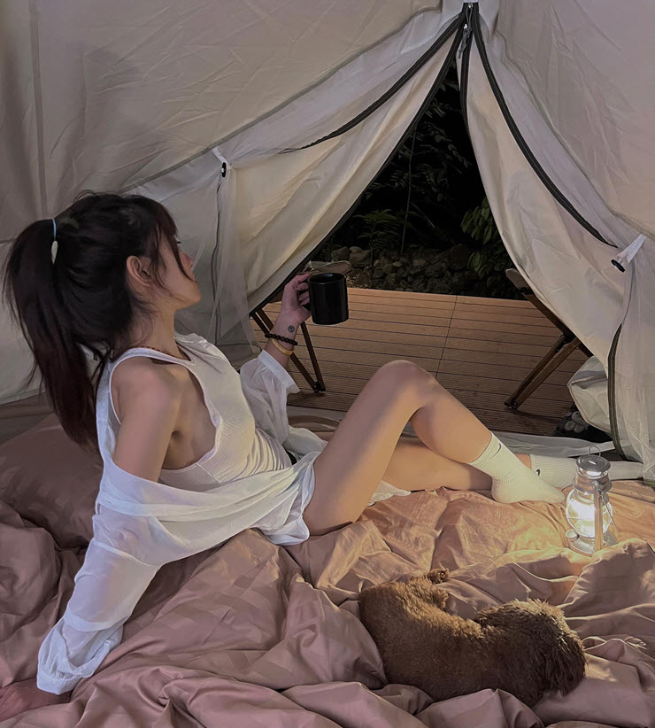 Mê mẩn trước ba vòng siêu thực của TikToker Lê Bống - 1