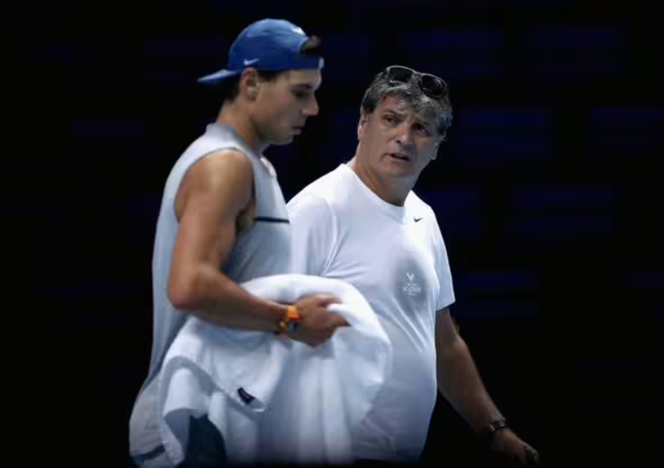 Chú Nadal &#34;biến Aliassime thành Djokovic&#34; để hạ cháu trai - 1