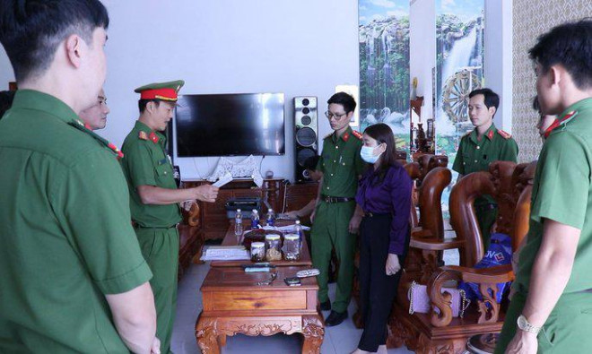Bắt cựu kế toán trưởng cùng 2 cán bộ CDC Bình Phước - 1