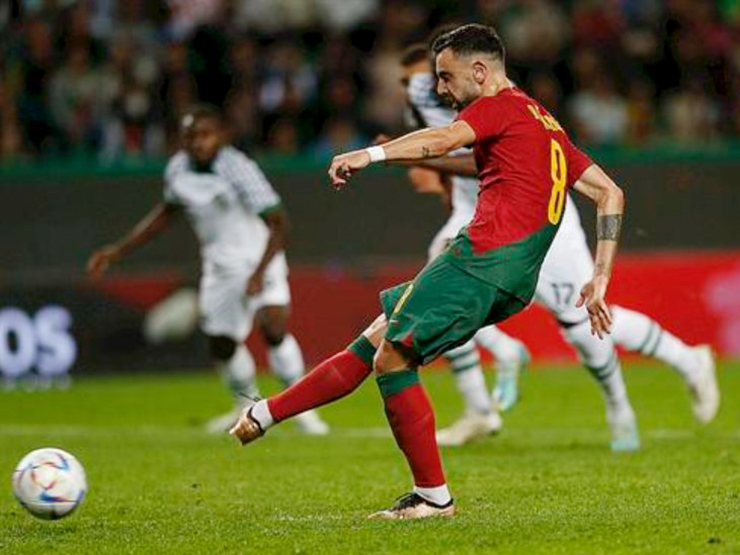 Video bóng đá Bồ Đào Nha - Nigeria: Cú đúp Fernandes, đại tiệc 4 bàn (Giao hữu World Cup)
