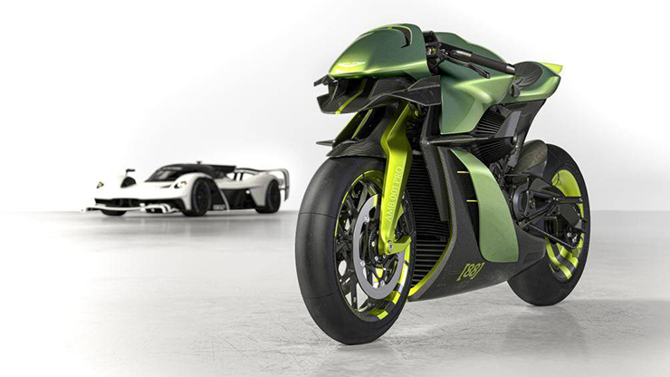 Hai thương hiệu Aston Martin và Brough Superior đã hợp tác cho ra mắt mẫu xe mô tô AMB 001 Pro tại EICMA ở Milan (Ý)
