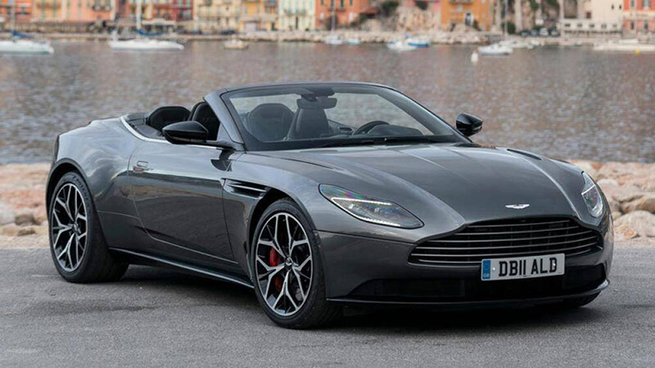 7. Aston Martin DB11 Volante (giá khởi điểm: 208.686 USD)
