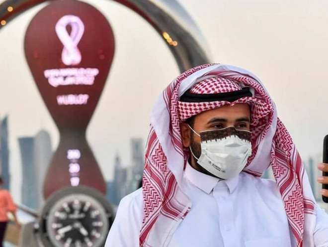 Đừng hôn nhau, mặc quần đùi khi đến Qatar xem World Cup - 1