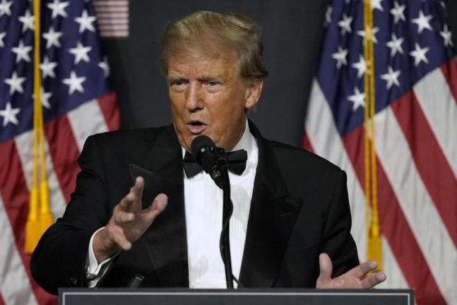 Tài khoản Twitter của ông Trump được mở lại - 1