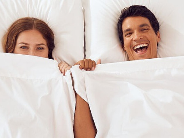 Vì sao vợ chồng nên ”ly hôn khi ngủ”