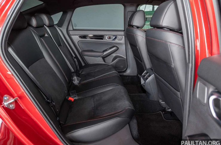 Honda Civic e:HEV 2023 ra mắt, giá quy đổi từ 903 triệu đồng - 12