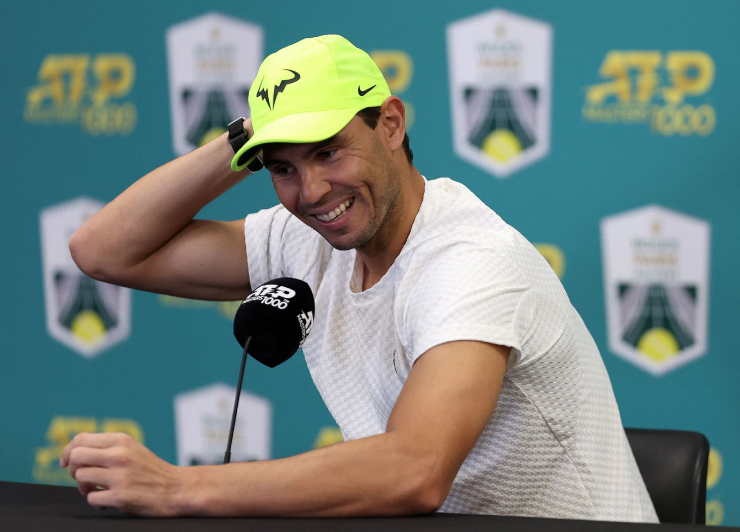 Nadal thức đêm trông con &#34;pha sữa, thay tã&#34;, tuyên bố về chuyện giải nghệ - 1