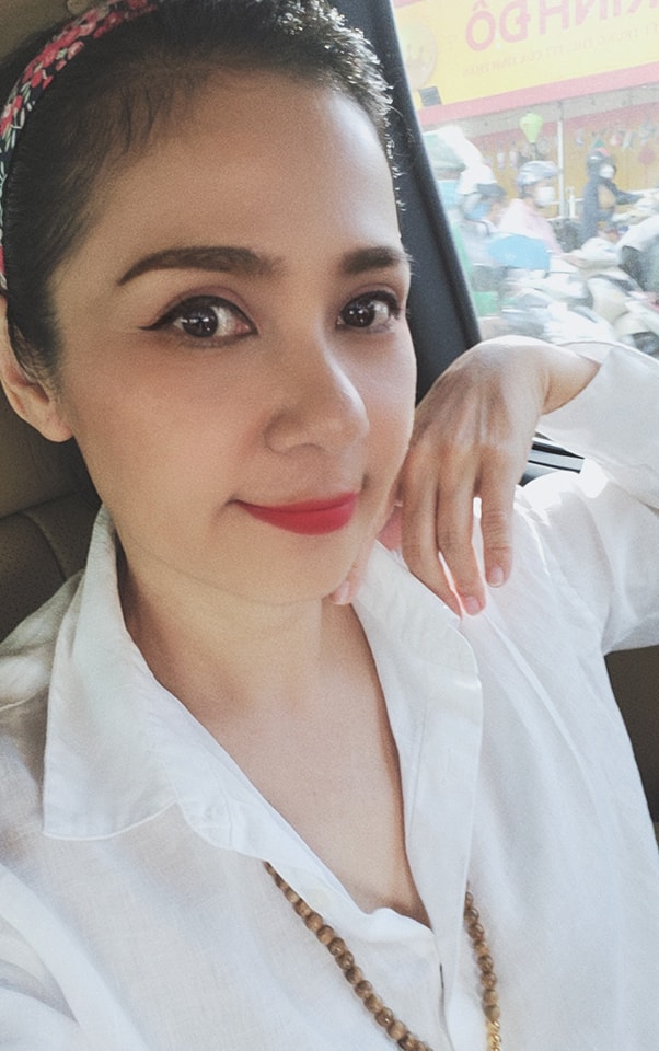"Người đẹp Tây Đô" Việt Trinh nói gì khi bị chê già xấu? - 6
