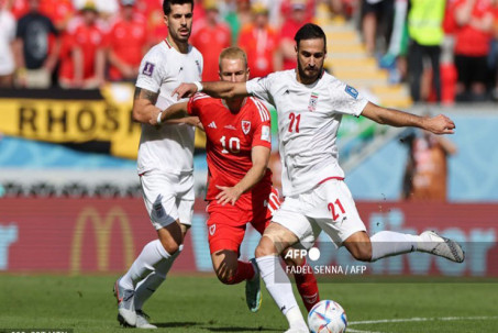 Kết quả bóng đá Xứ Wales - Iran: Bước ngoặt thẻ đỏ, điên rồ 2 bàn thắng "vàng" (World Cup)