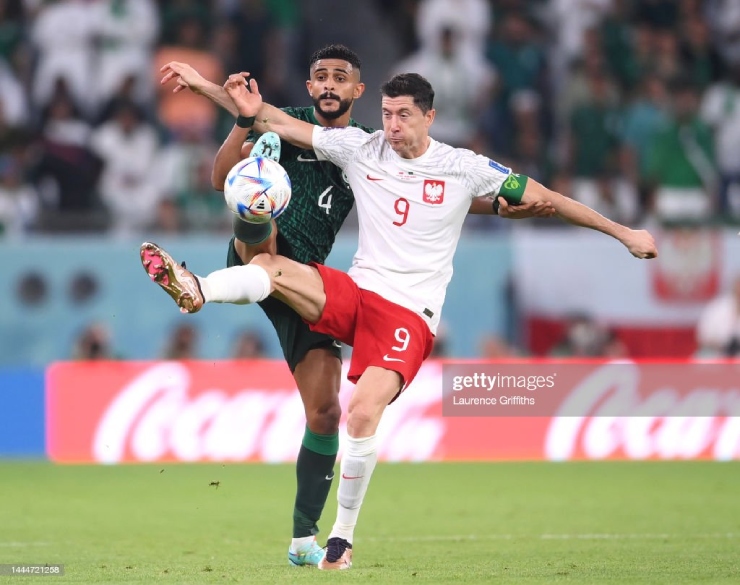 Lewandowski vỡ òa cảm xúc, khóc nức nở sau khi &#34;thông nòng&#34; ở World Cup - 1