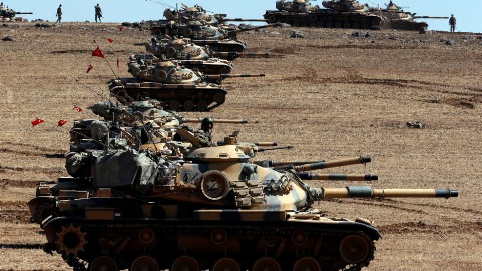 Quân đội Thổ Nhĩ Kỳ chờ lệnh ông Erdogan để tiến vào Syria truy quét người Kurd - 1