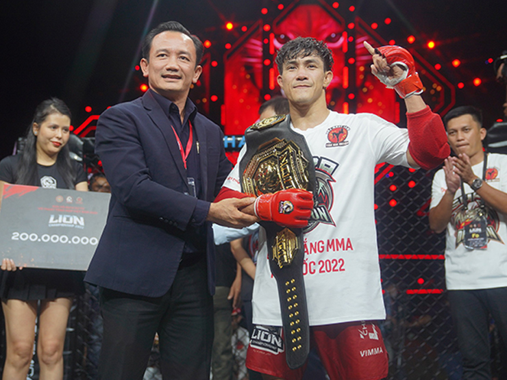 “Độc cô cầu bại” Nguyễn Trần Duy Nhất vô địch MMA, lập cột mốc vang dội sự nghiệp