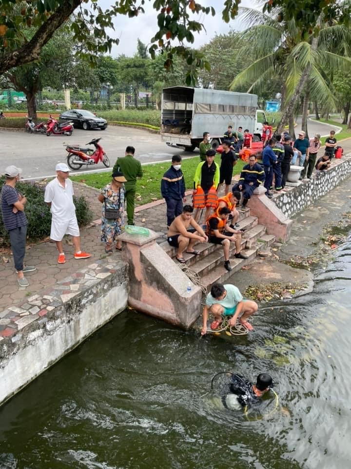 Hà Nội: Bé trai rơi xuống hồ tử vong ở công viên Thống Nhất - 1