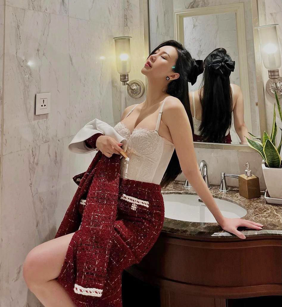 Cựu “hoa khôi tiếp viên hàng không Việt” khoe body nuột nà không ai tin đã là mẹ 2 con - 2