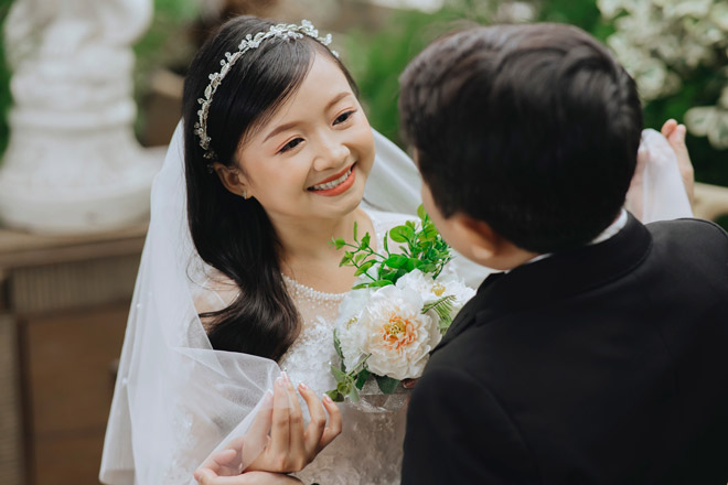 Cặp đôi tí hon có chiều cao bằng trẻ 9 tuổi chia sẻ về chuyện tình lãng mạn - 3