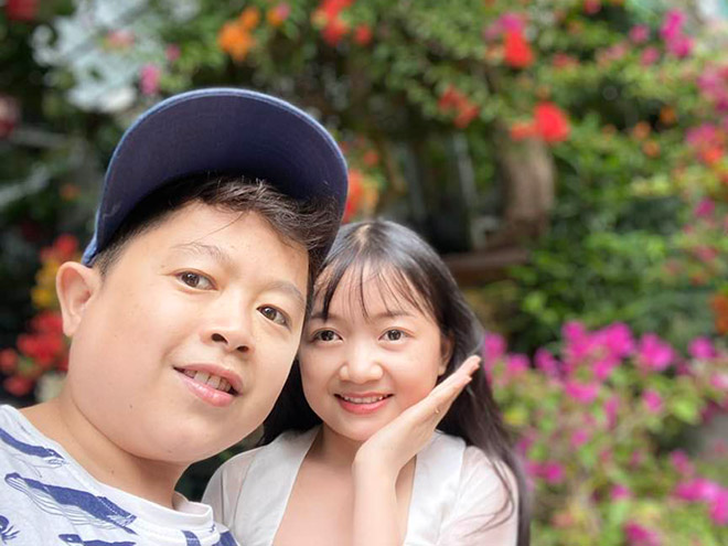 Cặp đôi tí hon có chiều cao bằng trẻ 9 tuổi chia sẻ về chuyện tình lãng mạn - 5