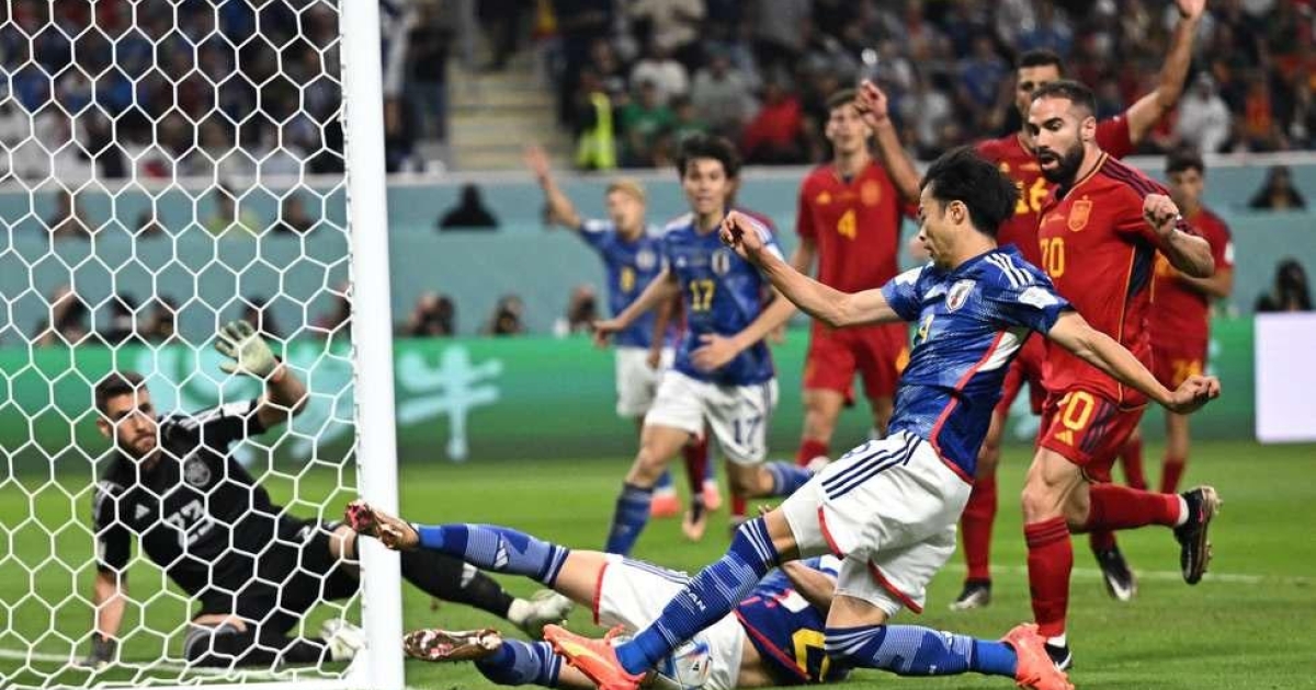 Nhật Bản là &#34;đất nước Mặt trời mọc&#34;, vì sao đội tuyển bóng đá lại mặc áo xanh? - 1