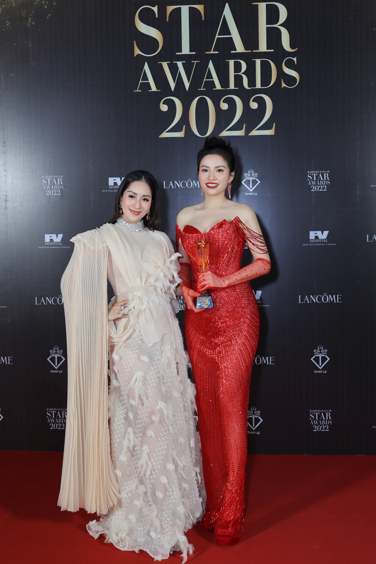 Diện thiết kế của Chung Thanh Phong, doanh nhân Vũ Thị Minh Hương nhận giải “Best Dressed” - 4