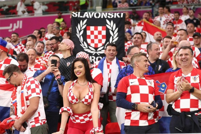 Nữ CĐV nóng bỏng nhất World Cup gây tranh cãi trong ngày Croatia giành vé vào vòng trong - 4