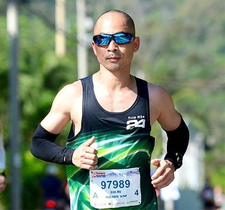 “Siêu nhân” Việt chạy bộ 200km suốt 37 tiếng gây “sốt” cộng đồng Marathon Việt Nam - 1