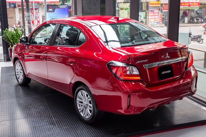 Giá xe Mitsubishi Attrage tháng 12/2022, tặng phụ kiện và phiếu nhiêu liệu - 7