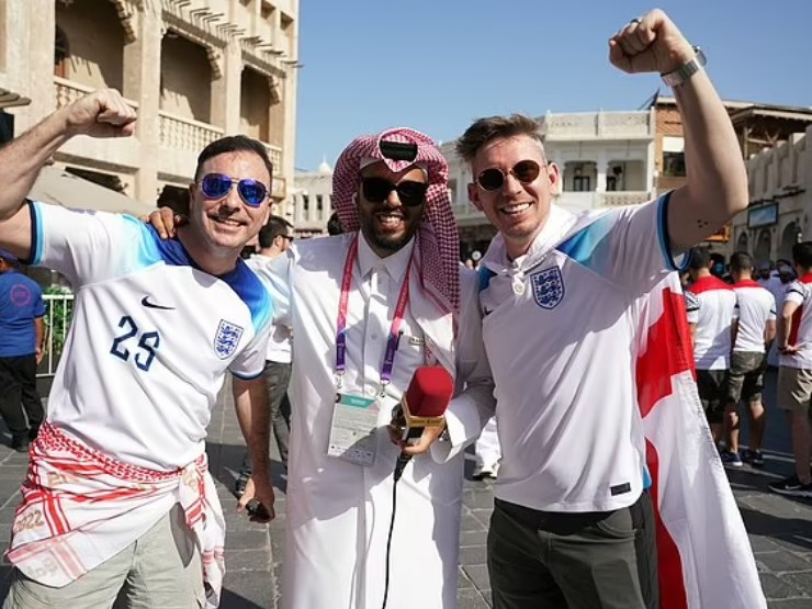 Tin nóng bóng đá World Cup tối 4/12: 7000 fan tới Doha ”tiếp lửa” cho ĐT Anh