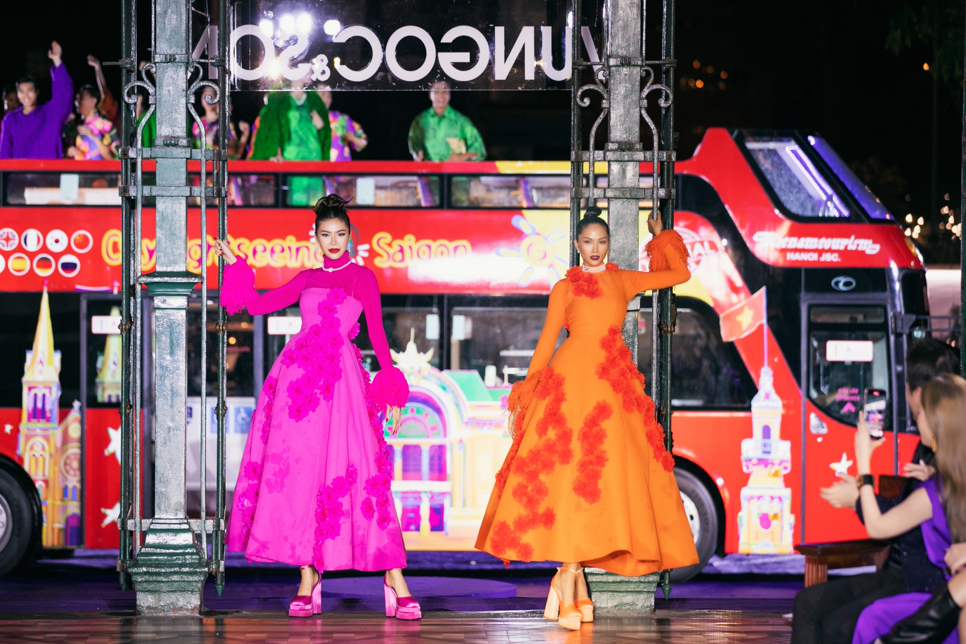 Đỗ Hà, Mai Phương, Lương Thuỳ Linh diễn thời trang trong show của Vũ Ngọc&Son - 12