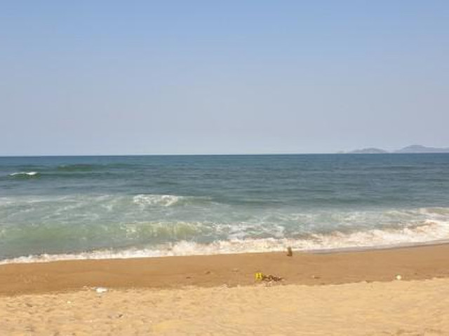 Một buổi sáng, 2 thi thể trôi dạt vào biển Quảng Nam
