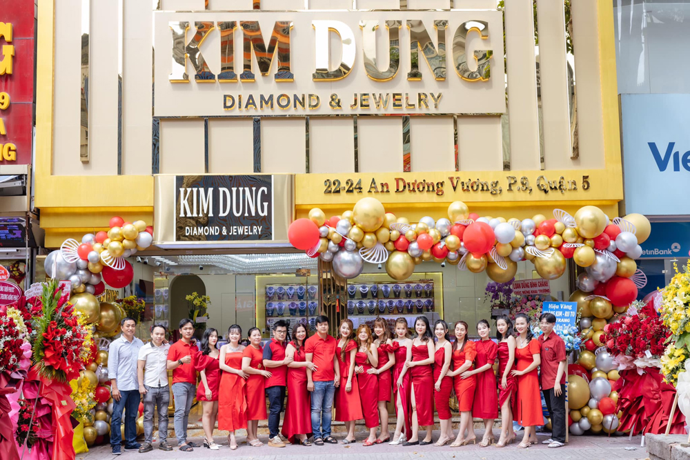 Kim Dung Diamond Jewelry tưng bừng khai trương tại quận 5 (TP.HCM) - 1