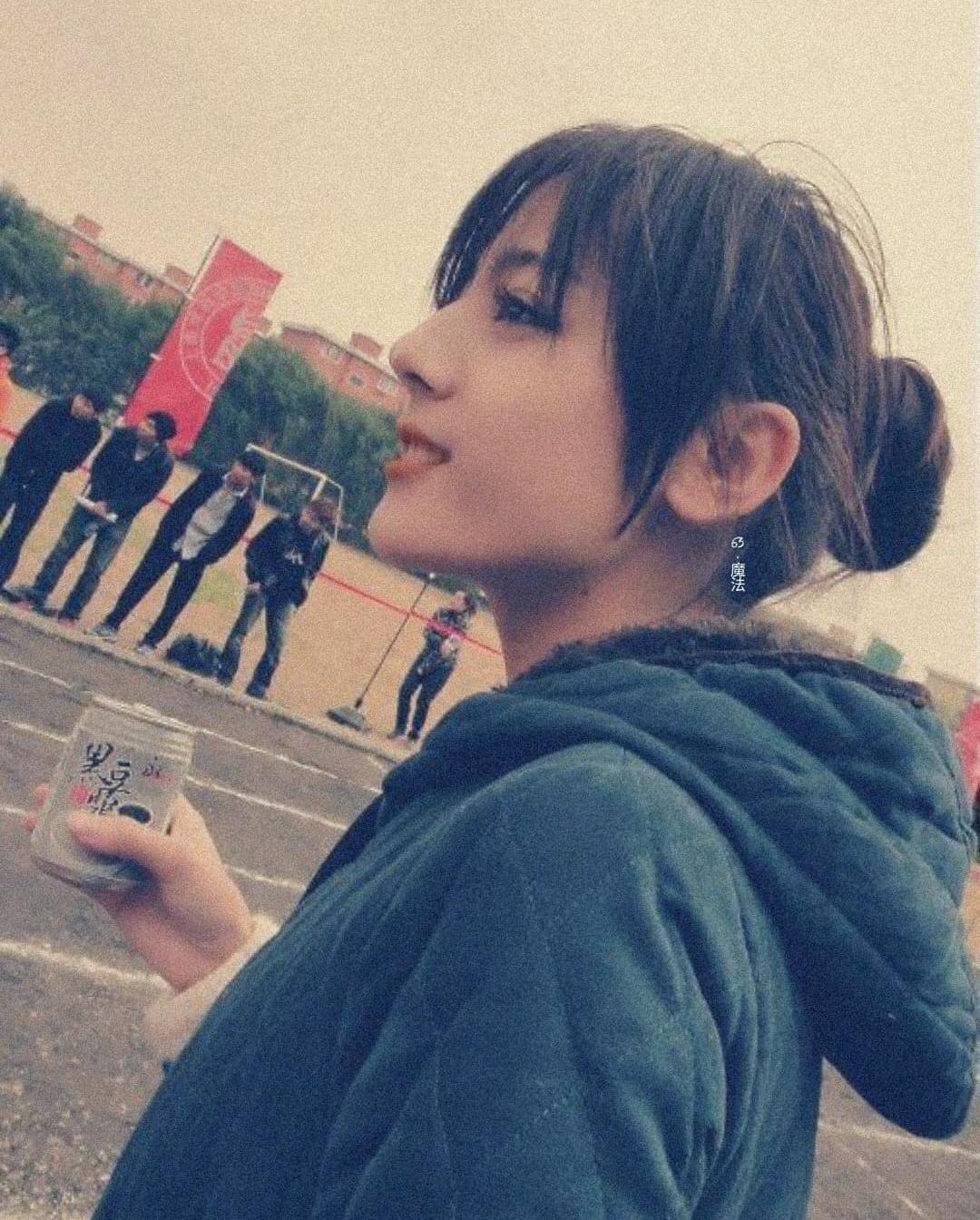 Ngỡ ngàng với diện mạo thời bẻ gãy sửng trâu của “đệ nhất mỹ nhân Tân Cươnh” - 2