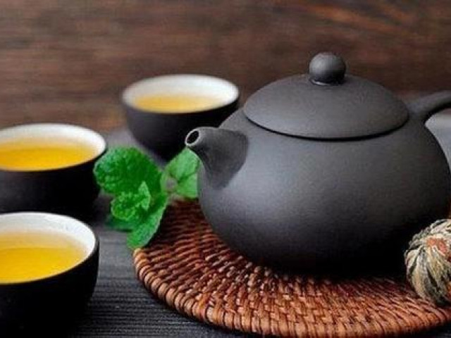 Những ”đại kỵ” khi uống trà có thể khiến bạn tụt huyết áp, thậm chí gây nghiện